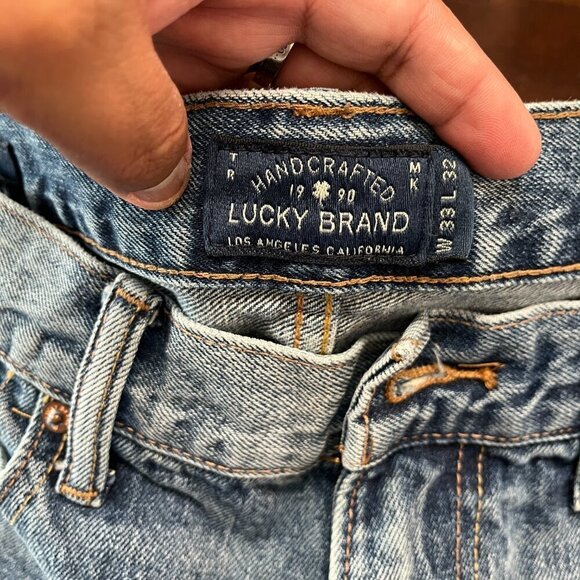 Lucky Brand Jeans Denim 410 Athletic Fit Distressed Size 33x32 Medium Wash - Picture 10 of 12